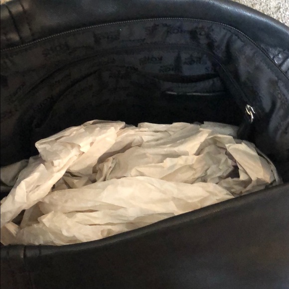 👗Michael Kors black shoulder purse, used twice. - Picture 4 of 6